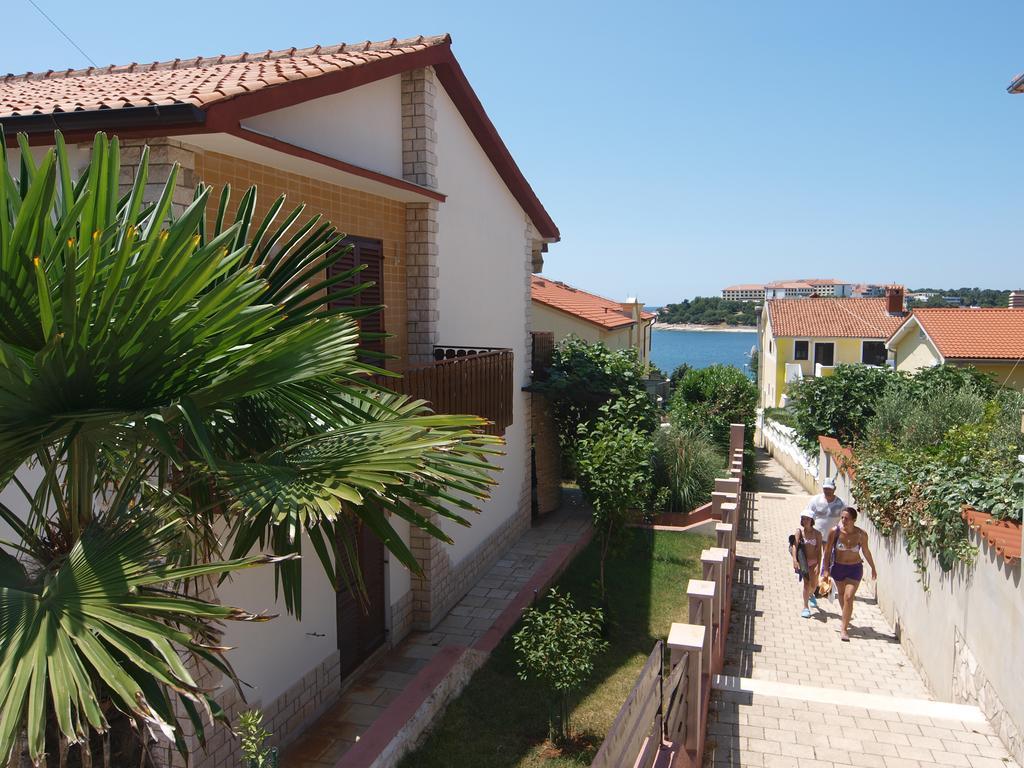 Diana's place Pula Exterior foto